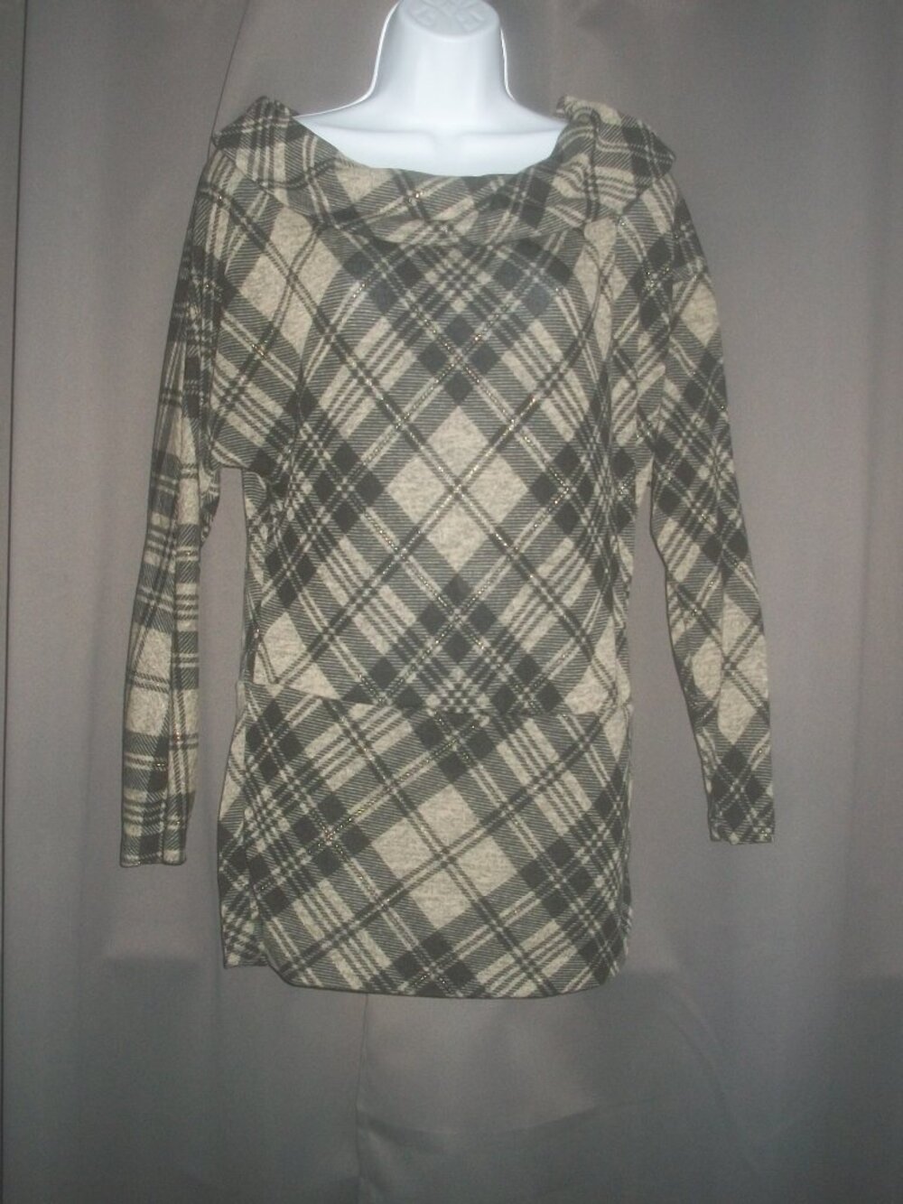 womens Dolman sleeve Y2K tunic. Argyl pattern. size large